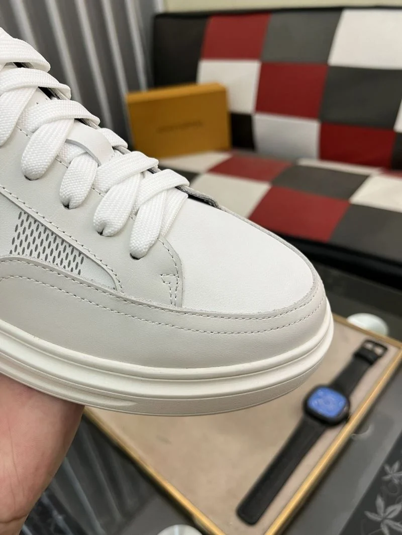 Louis Vuitton Low Shoes FreshLook 32904