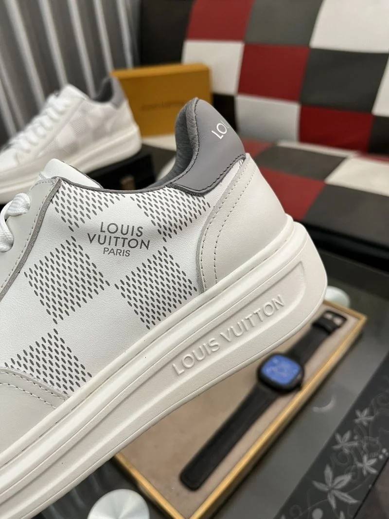 Louis Vuitton Low Shoes FreshLook 32904