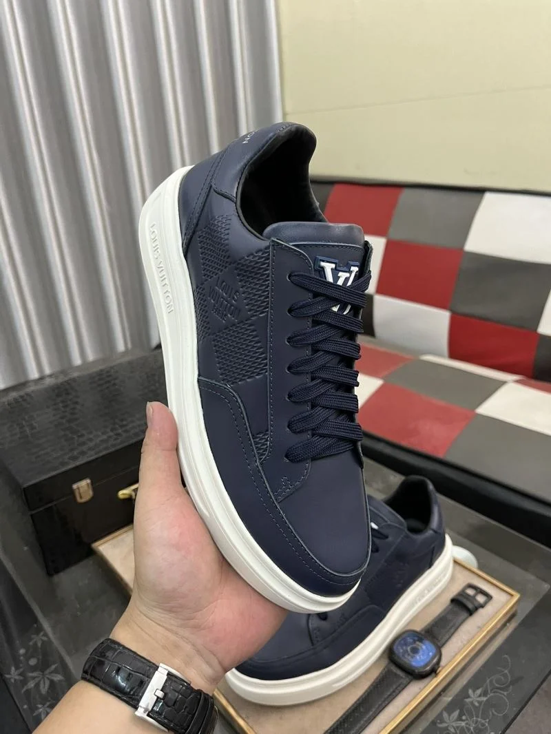 StreetReady Louis Vuitton Low Shoes 32881