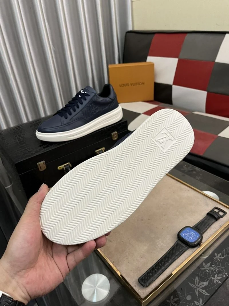 StreetReady Louis Vuitton Low Shoes 32881