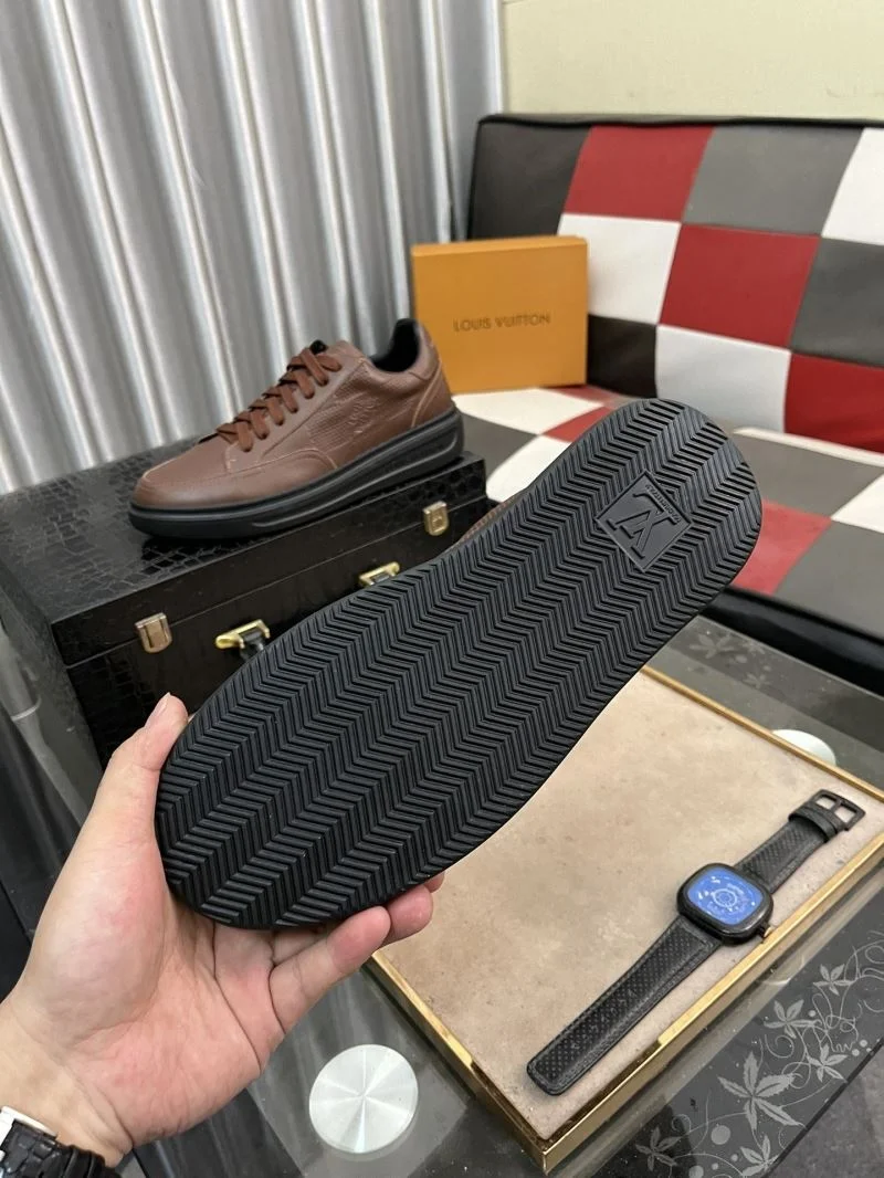 Louis Vuitton Low Shoes ModernLook 32900