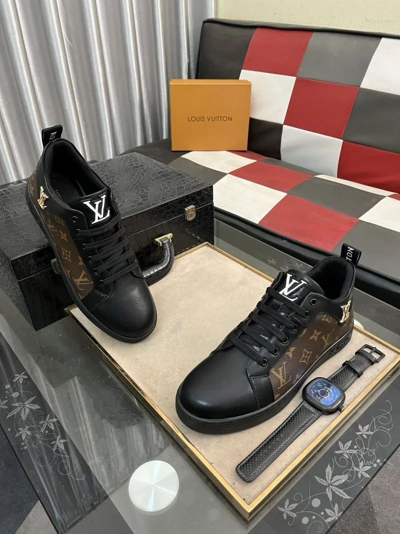 Louis Vuitton Low Shoes Fashionable 32883