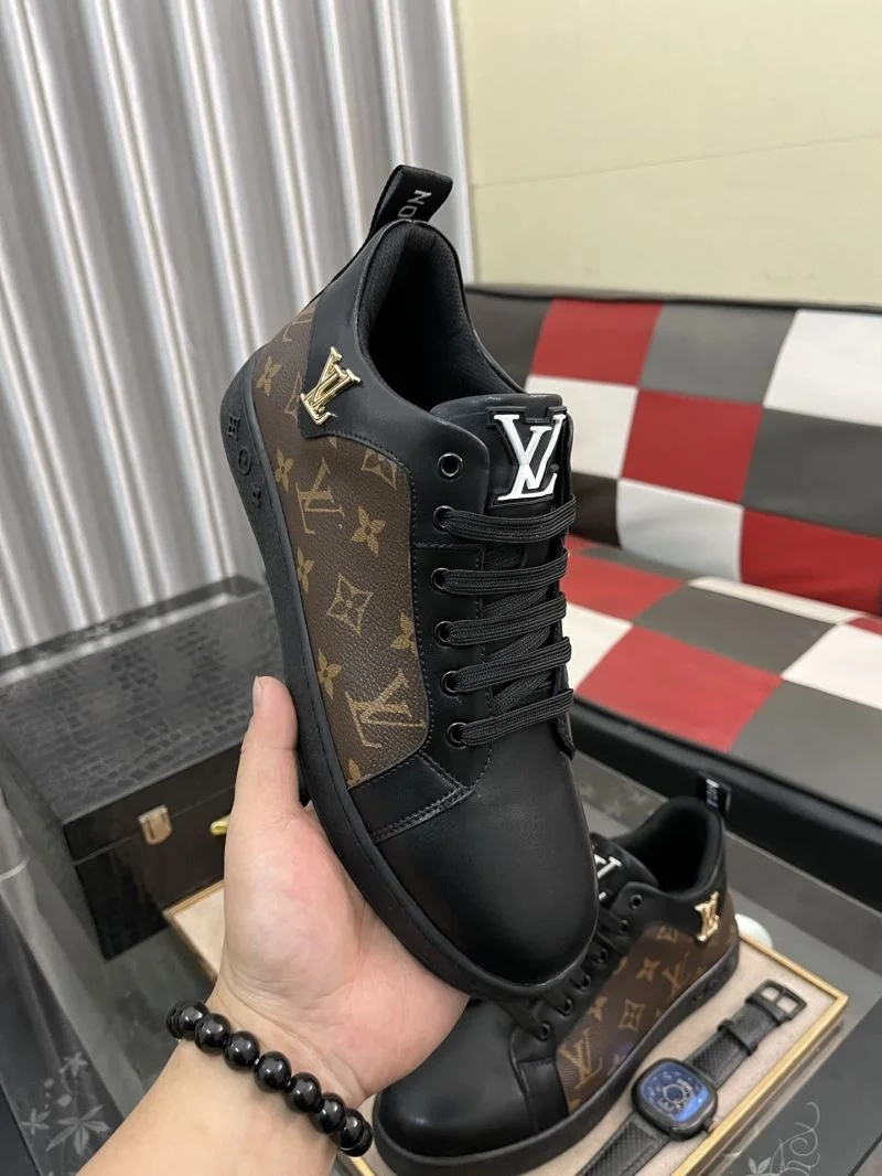 Louis Vuitton Low Shoes Fashionable 32883