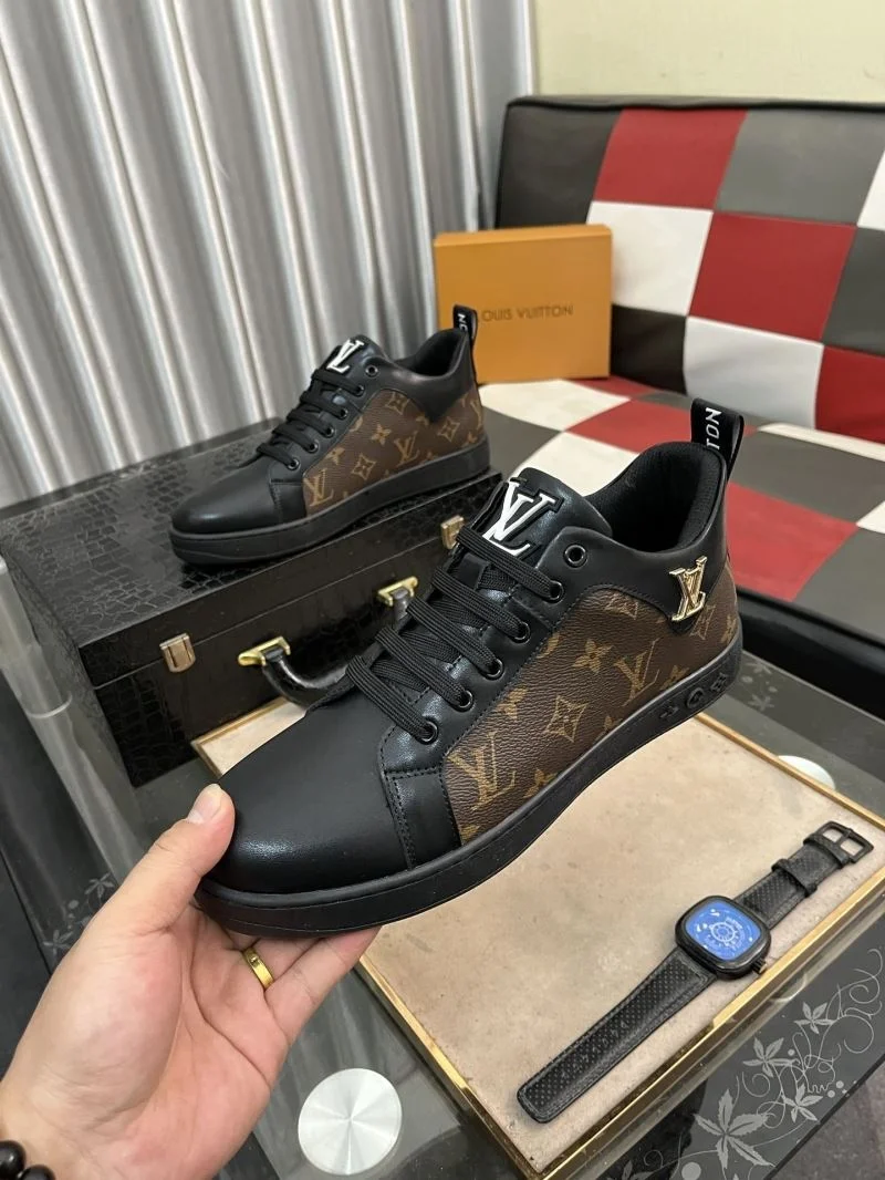 Louis Vuitton Low Shoes Fashionable 32883