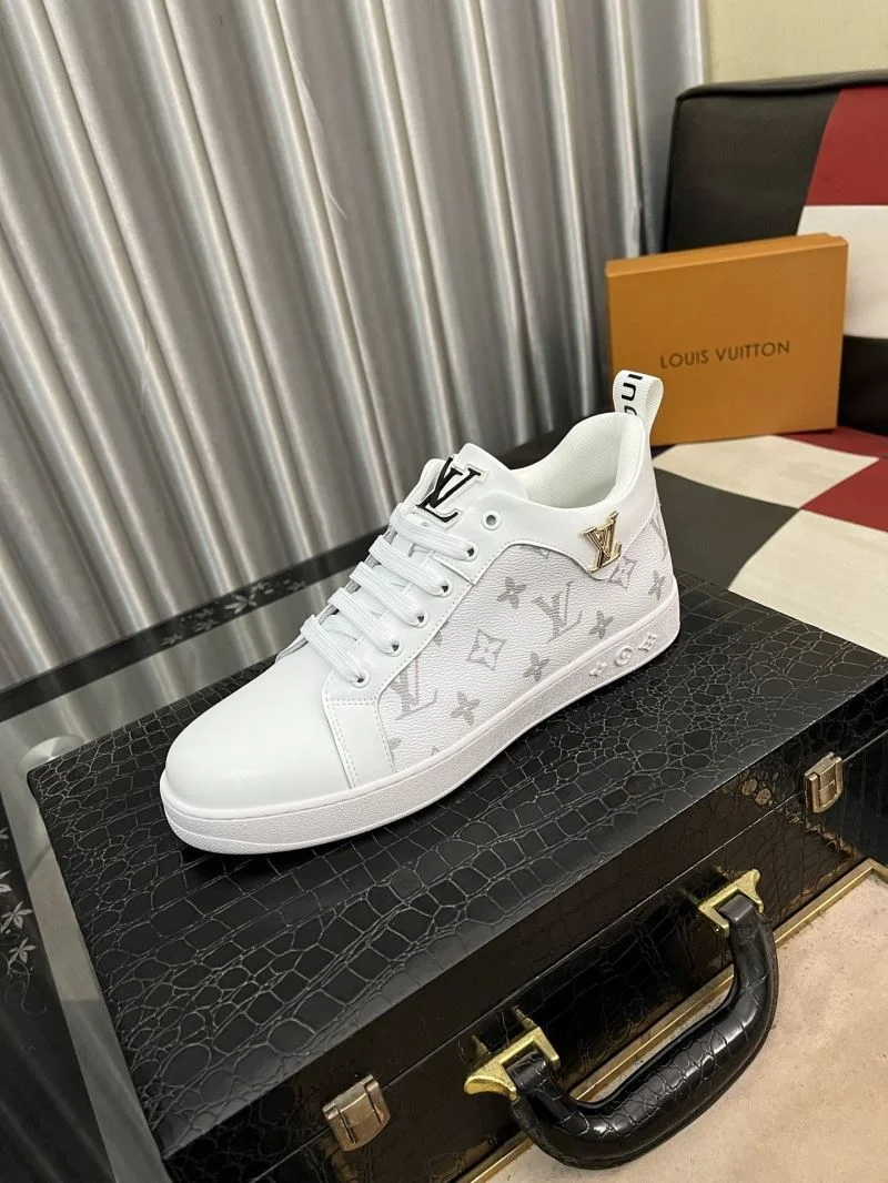 Louis Vuitton Low Shoes Stylish 32898