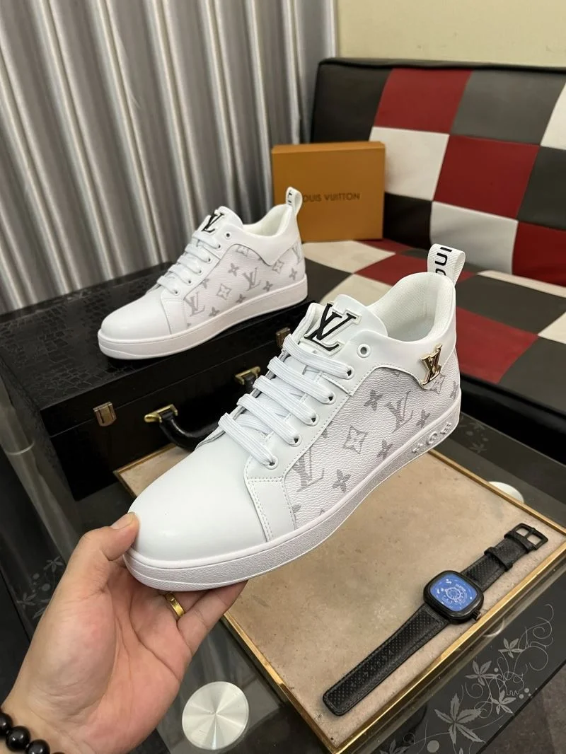 Louis Vuitton Low Shoes Stylish 32898