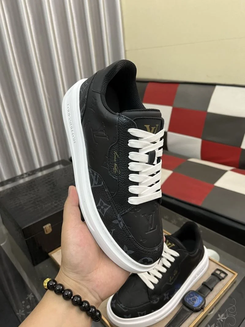 SmartChoice Louis Vuitton Low Shoes 32886