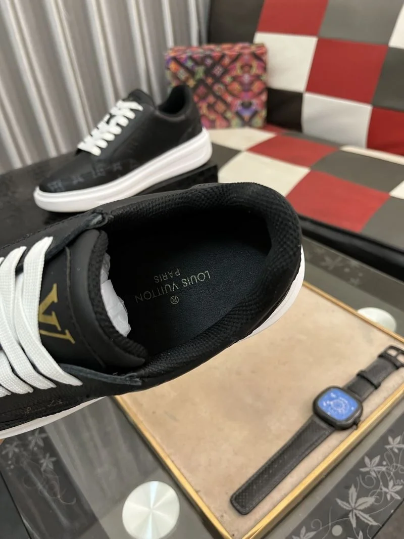 SmartChoice Louis Vuitton Low Shoes 32886