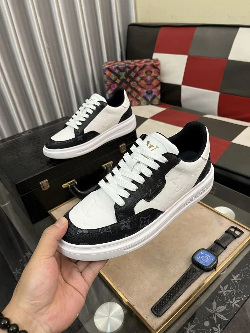 EyeCatching Louis Vuitton Low Shoes 32902