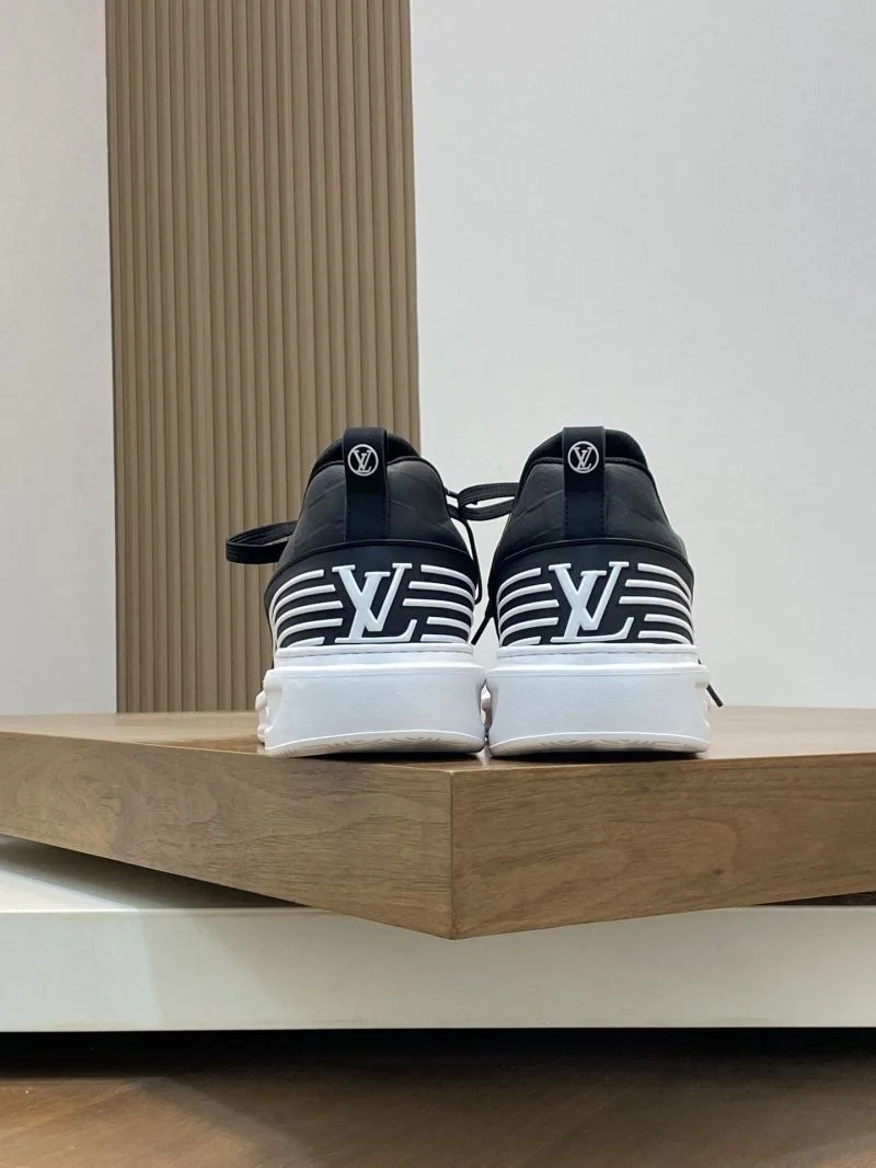 Breathable Louis Vuitton Low Shoes 32885