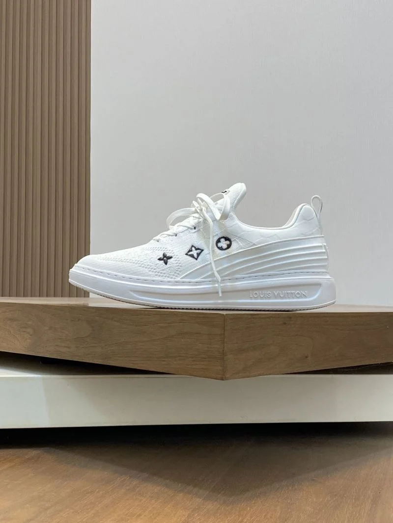 Louis Vuitton Low Shoes Resilient 32876