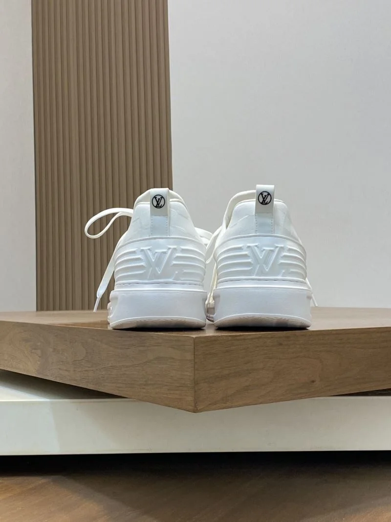 Louis Vuitton Low Shoes Resilient 32876