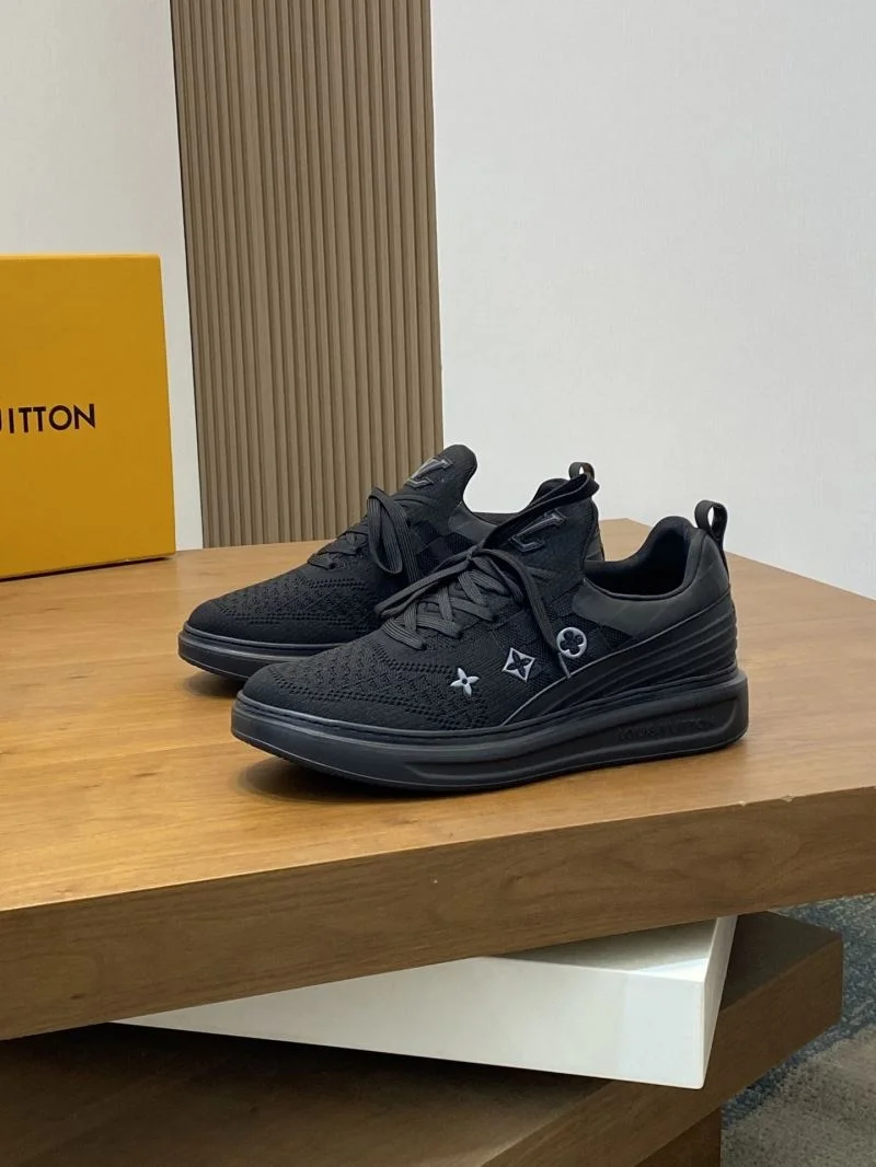 Sporty Louis Vuitton Low Shoes 32901