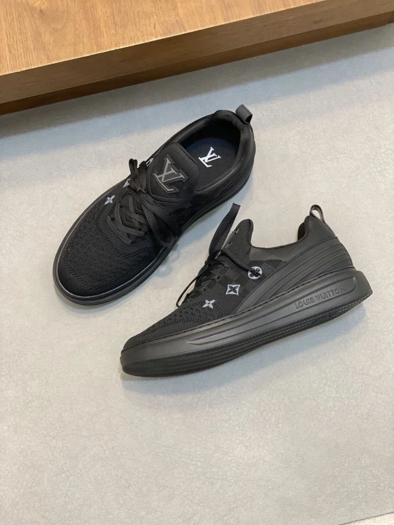 Sporty Louis Vuitton Low Shoes 32901