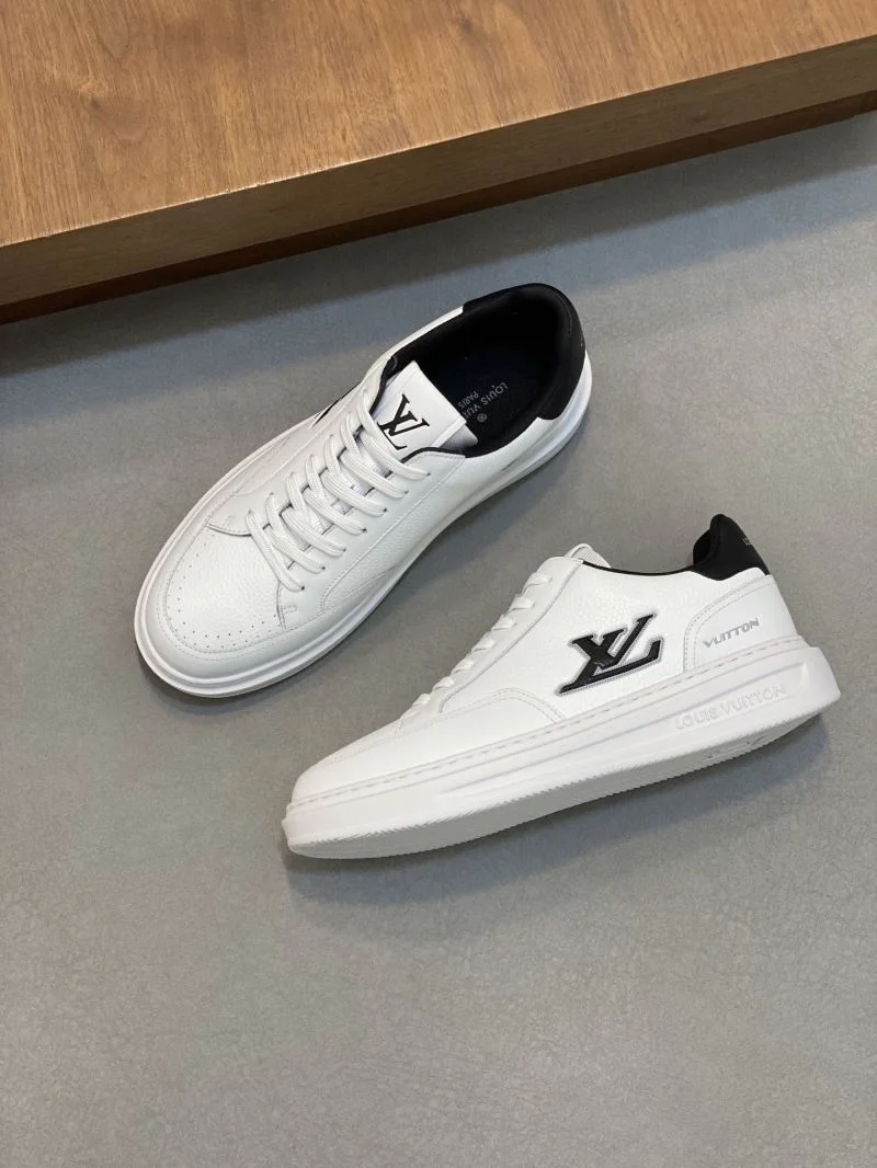 Louis Vuitton Low Shoes Bold 32896