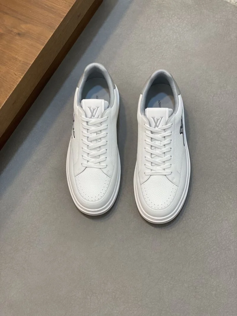 Durable Louis Vuitton Low Shoes 32873