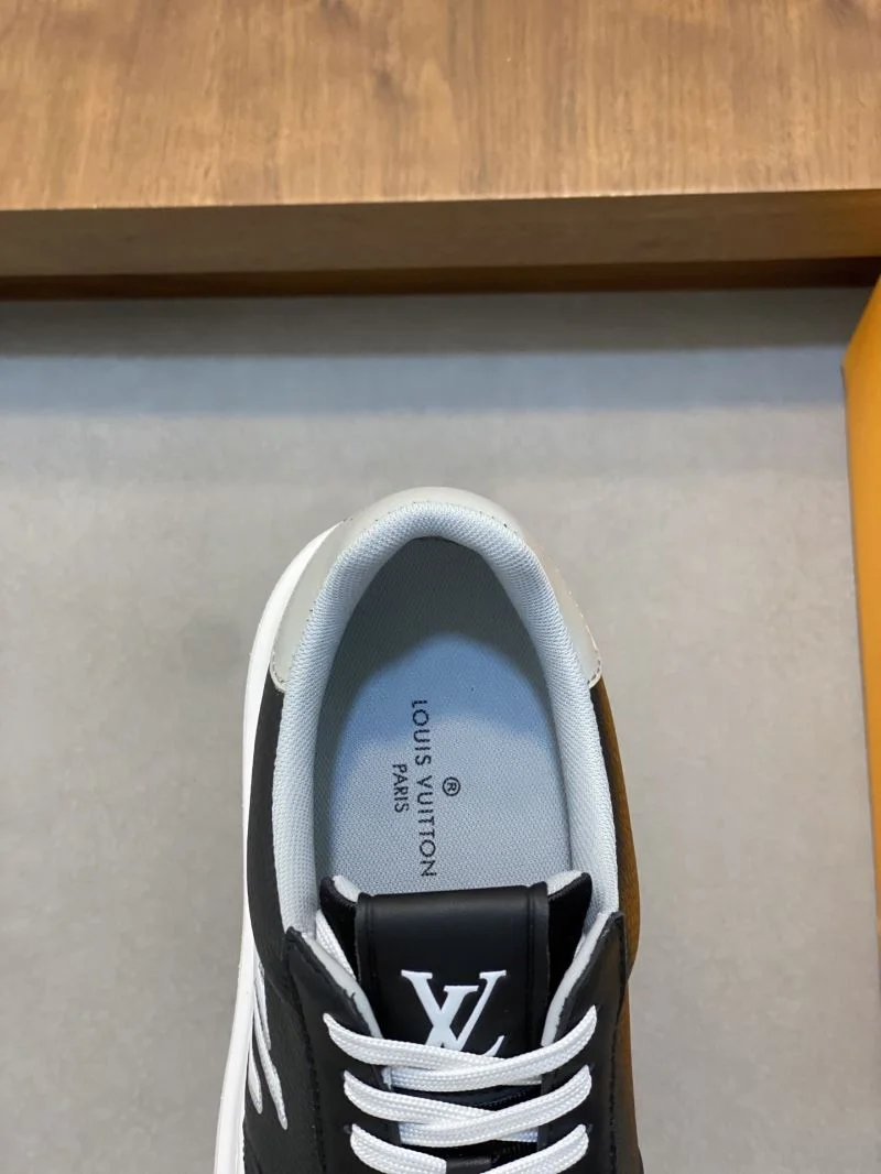 Popular Louis Vuitton Low Shoes 32872