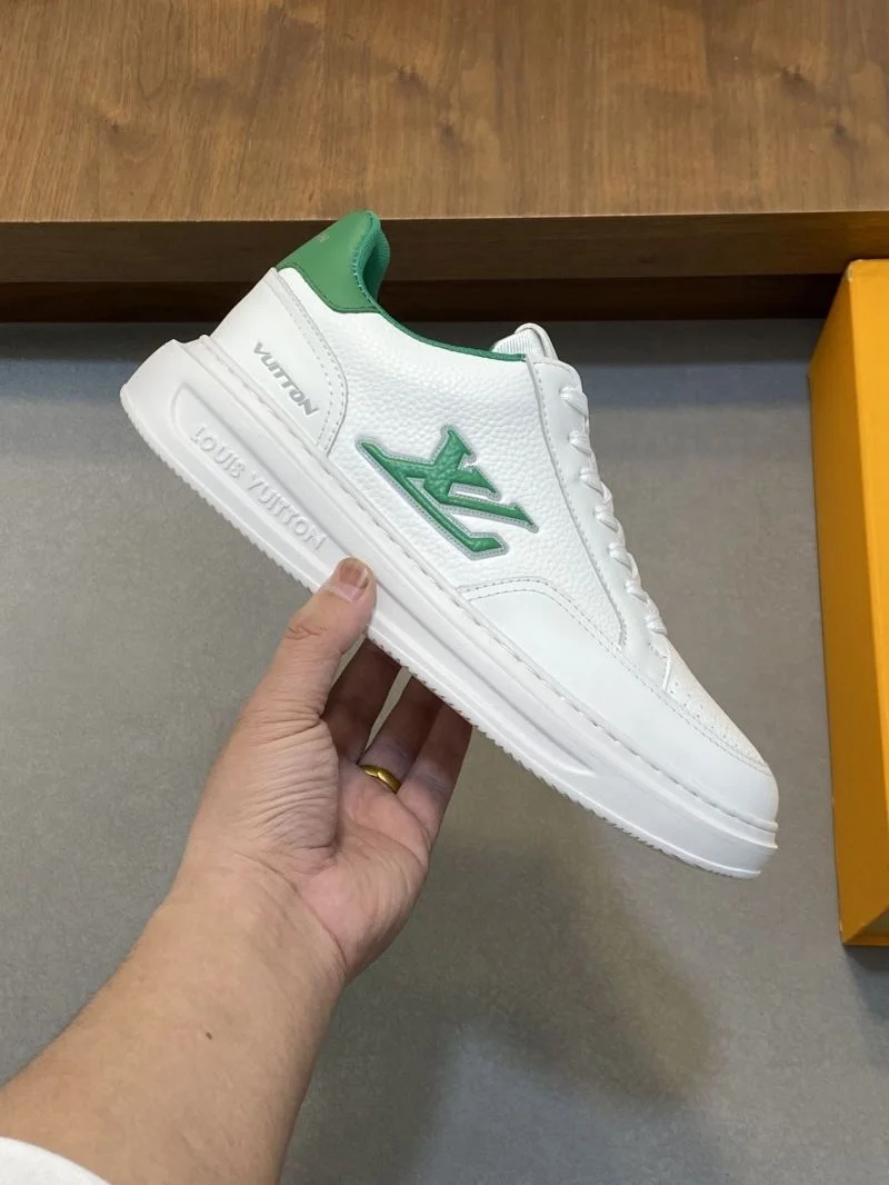 Louis Vuitton Low Shoes RelaxedFit 32868