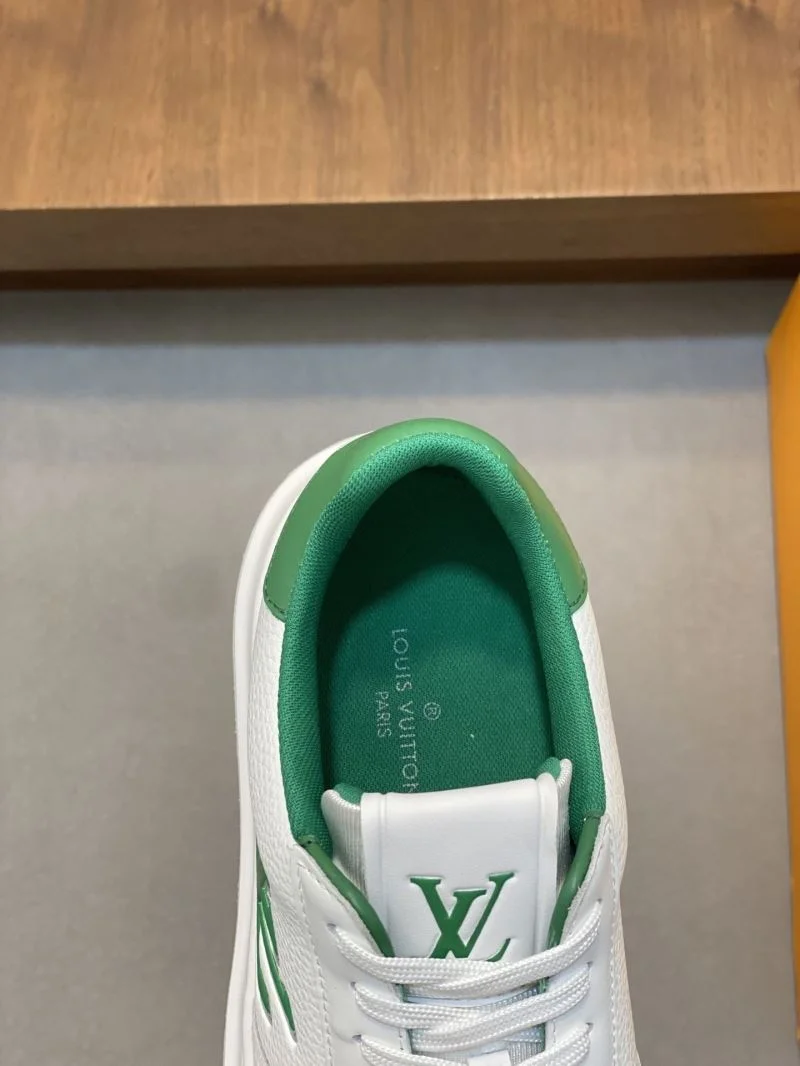 Louis Vuitton Low Shoes RelaxedFit 32868