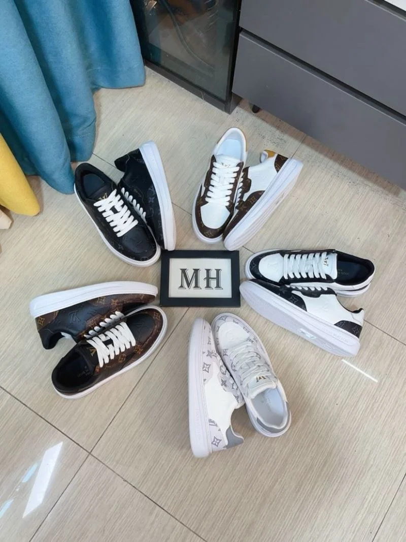 WaterResistant Louis Vuitton Low Shoes 32870