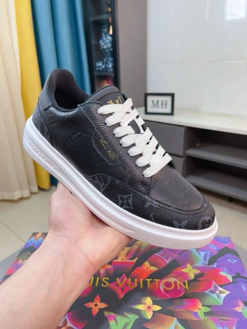 Premium Louis Vuitton Low Shoes 32865