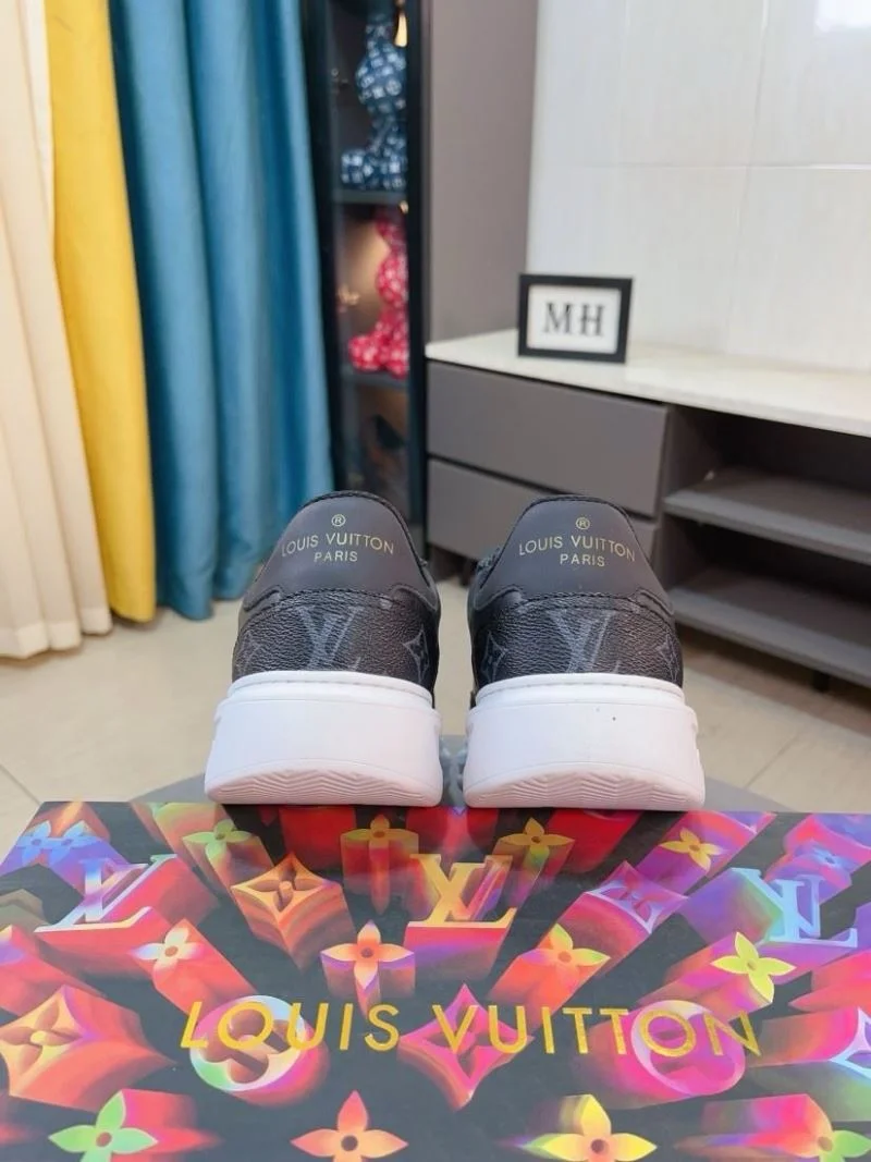 Premium Louis Vuitton Low Shoes 32865