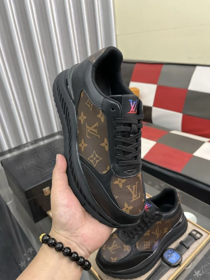 Durable Louis Vuitton Low Shoes 32864