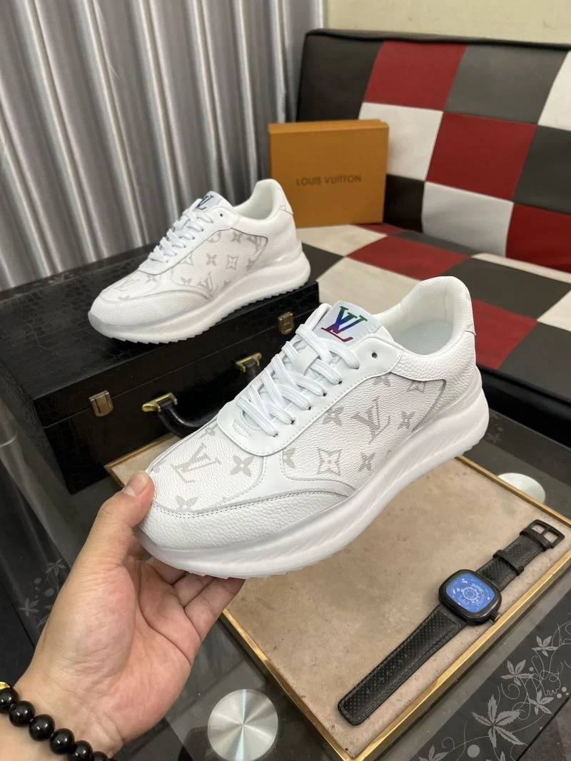 Modern Louis Vuitton Low Shoes 32855