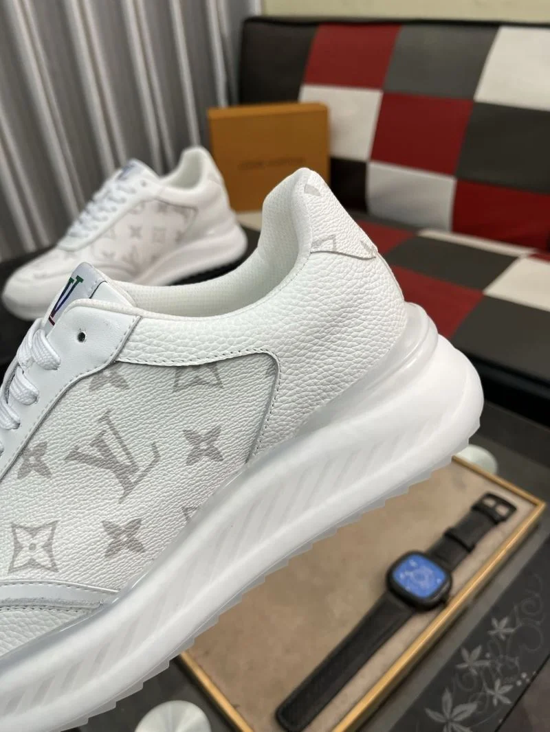 Modern Louis Vuitton Low Shoes 32855