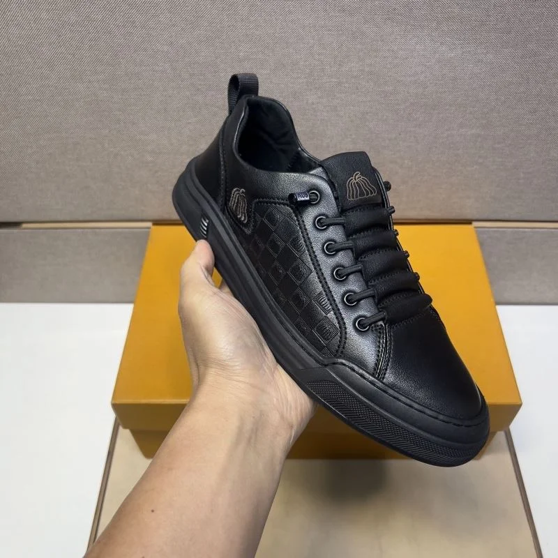 Trendy Louis Vuitton Low Shoes 32846