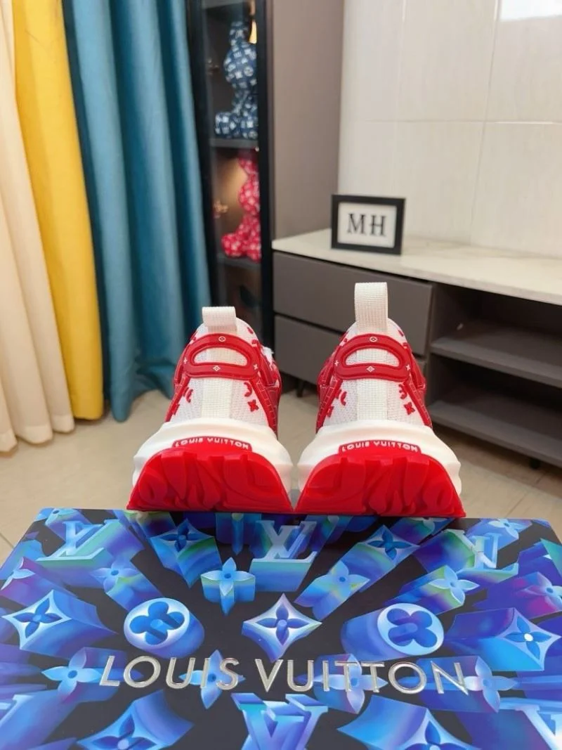 Louis Vuitton Low Shoes Durable 32842