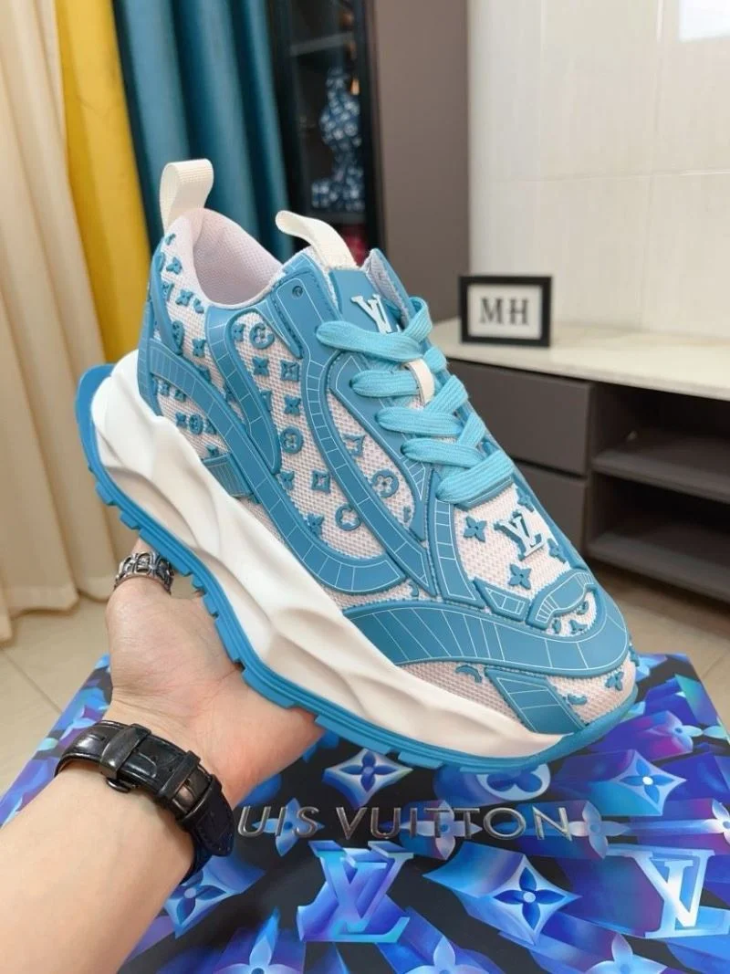 Functional Louis Vuitton Low Shoes 32841