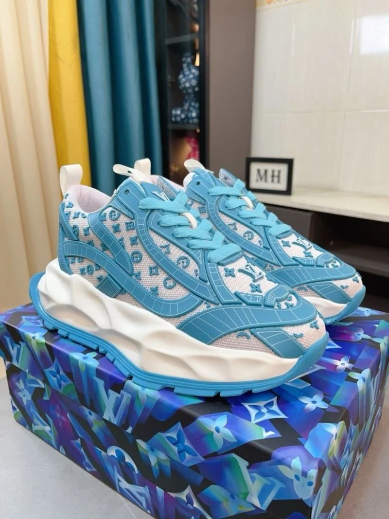 Functional Louis Vuitton Low Shoes 32841