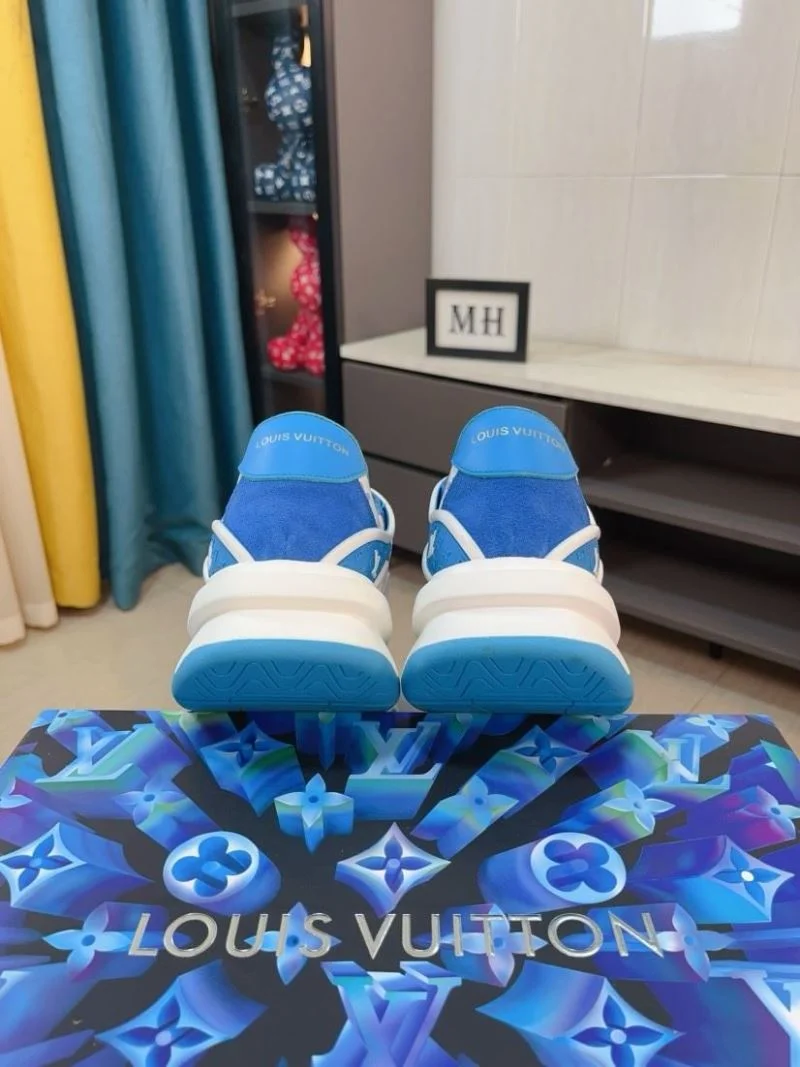 Louis Vuitton Low Shoes OnTrend 32859