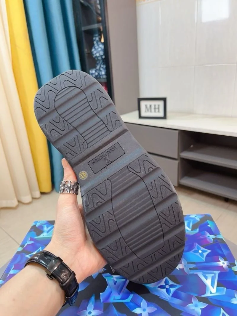 DailyWear Louis Vuitton Low Shoes 32840
