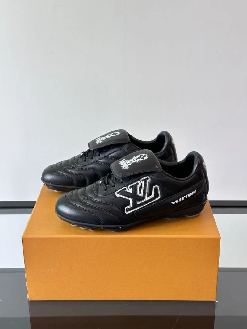 Practical Louis Vuitton Low Shoes 32858