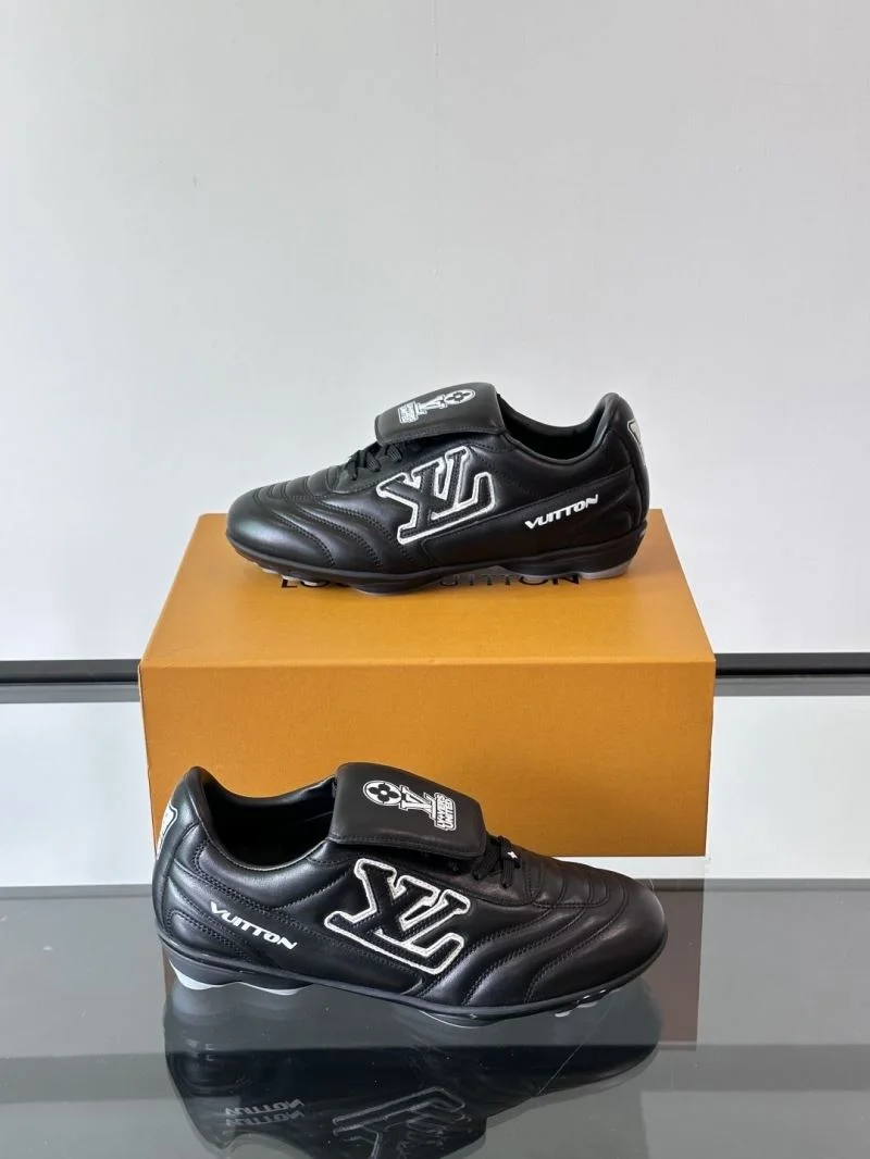 Practical Louis Vuitton Low Shoes 32858
