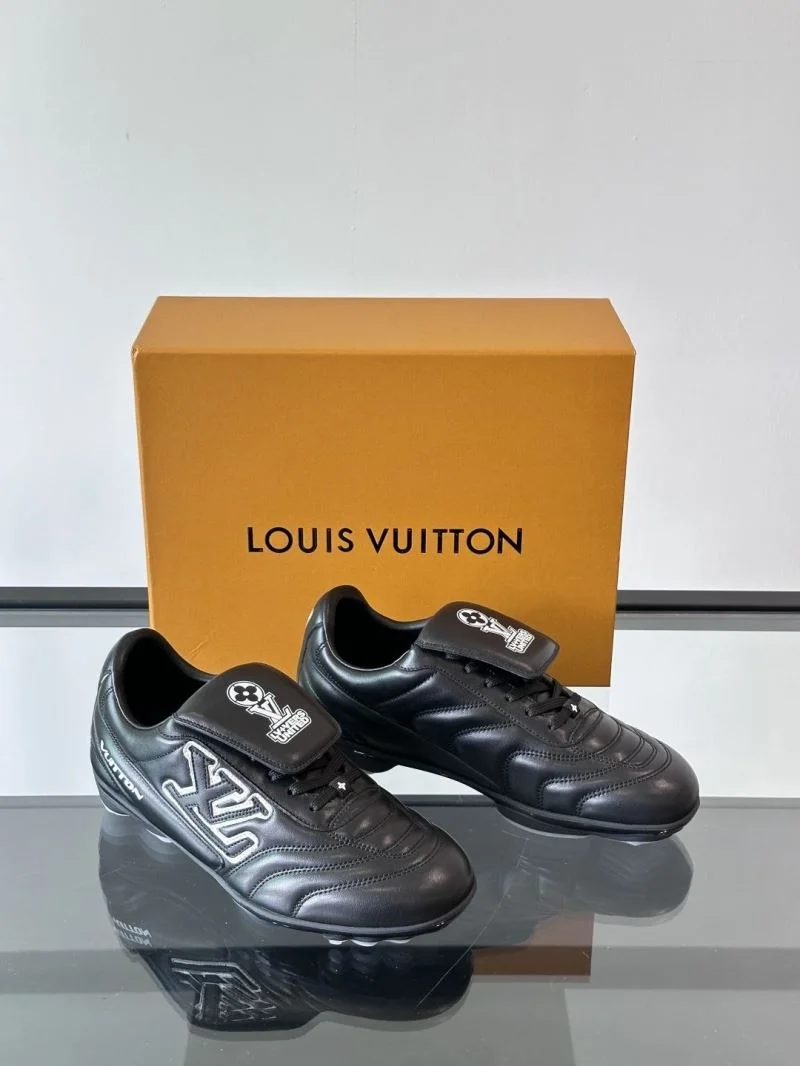 Practical Louis Vuitton Low Shoes 32858