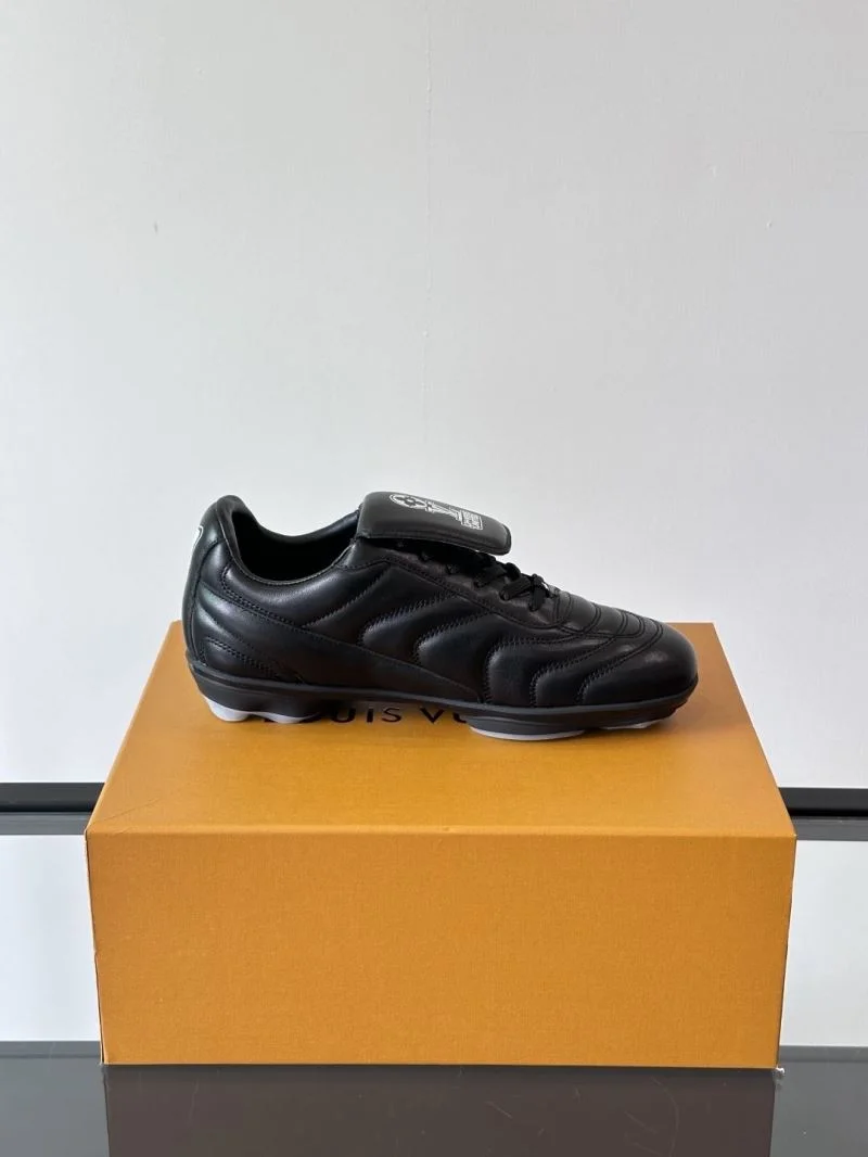 Practical Louis Vuitton Low Shoes 32858
