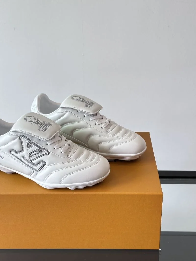 Louis Vuitton Low Shoes Sporty 32863
