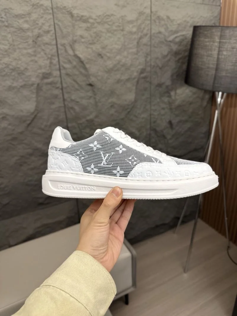 Vibrant Louis Vuitton Low Shoes 32837