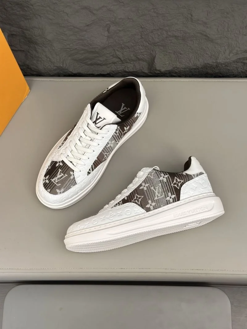 Louis Vuitton Low Shoes Snug 32835