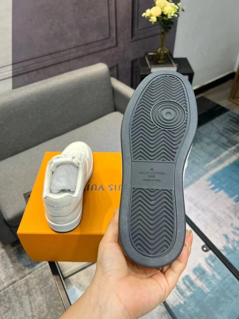 Louis Vuitton Low Shoes Unique 32828