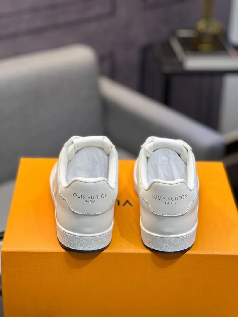 Louis Vuitton Low Shoes Unique 32828