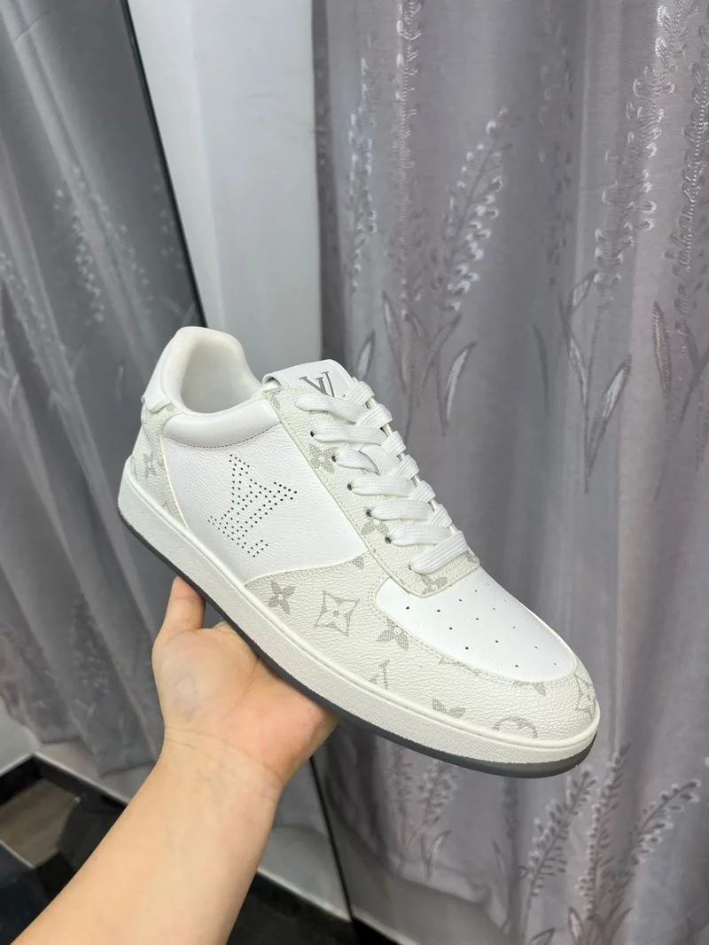 Louis Vuitton Low Shoes Reliable 32827