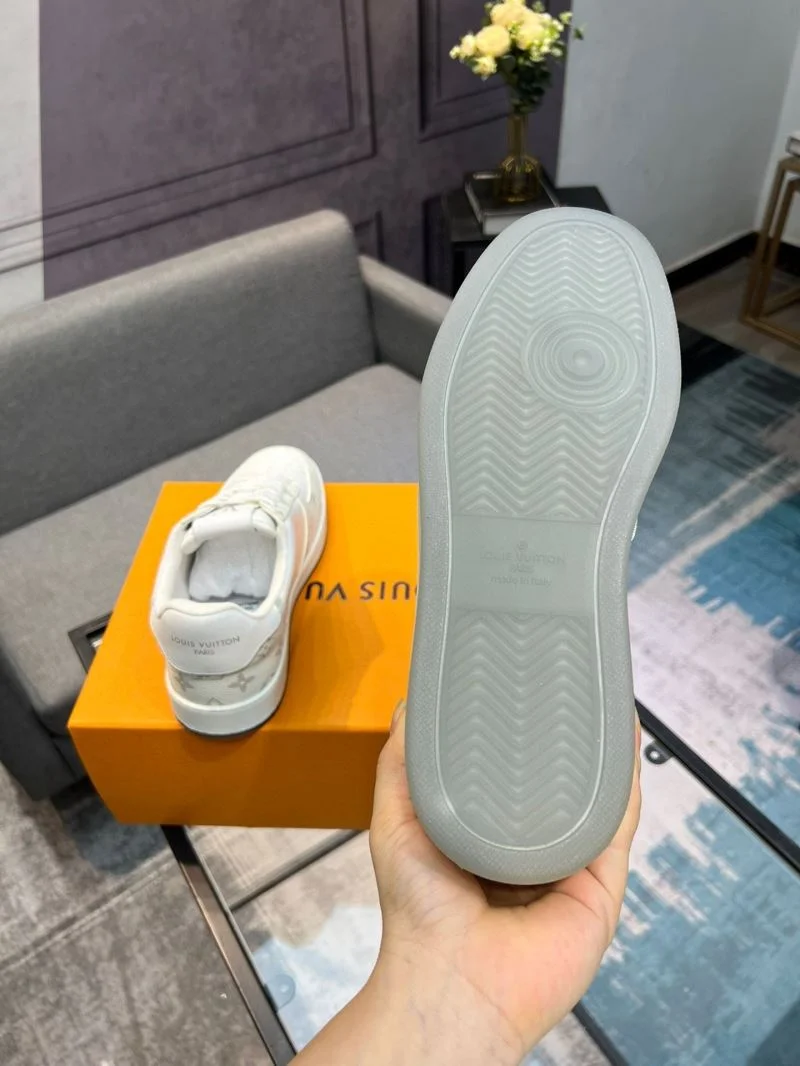 Louis Vuitton Low Shoes Reliable 32827