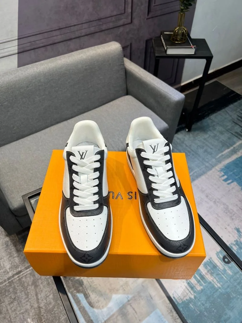Louis Vuitton Low Shoes Versatile 32804