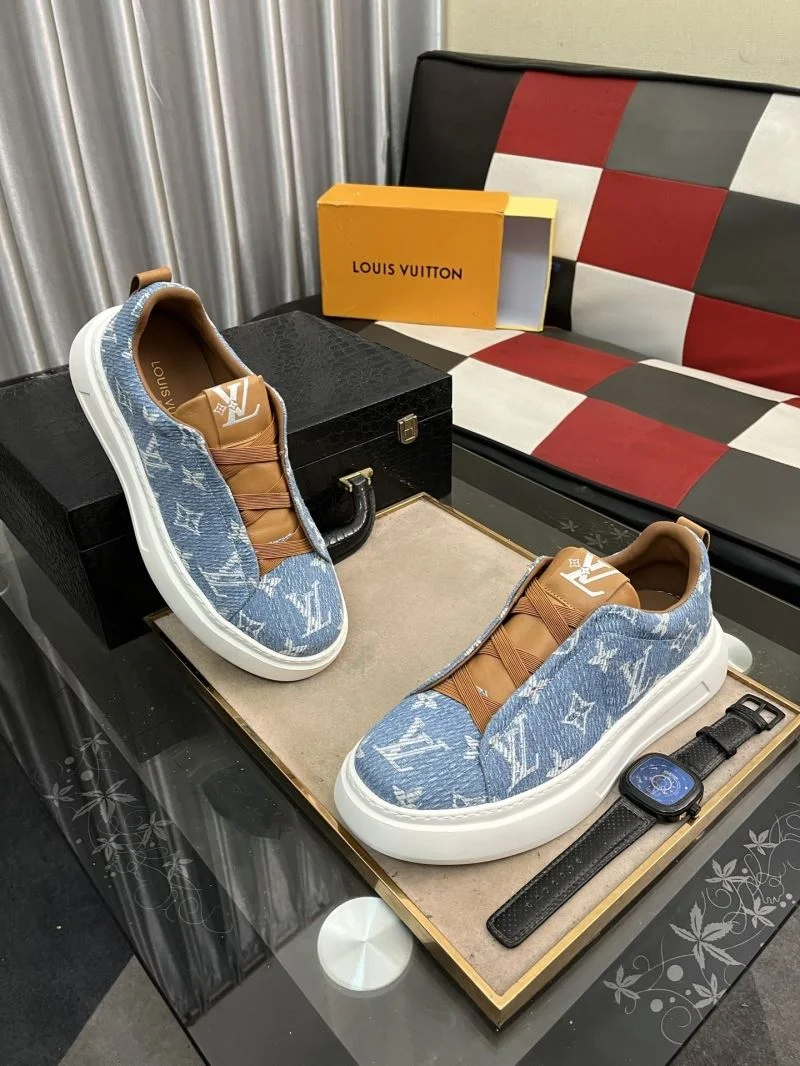 Louis Vuitton Low Shoes Trendsetting 32818