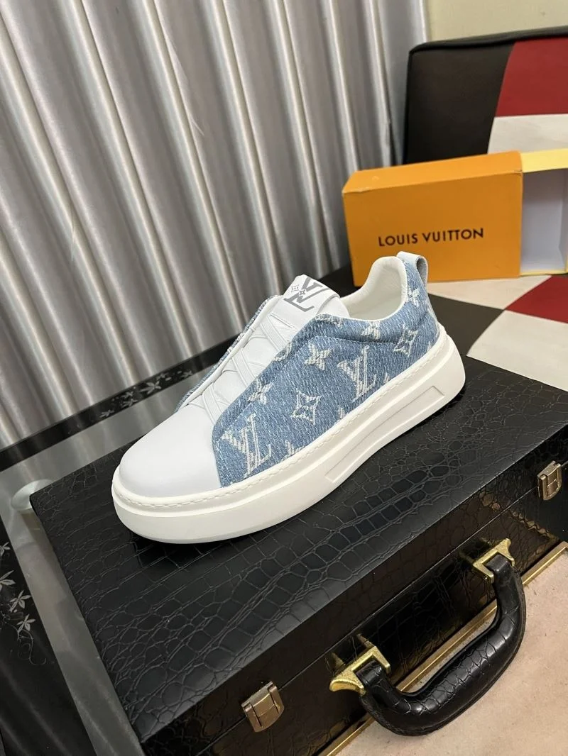 StreetReady Louis Vuitton Low Shoes 32810
