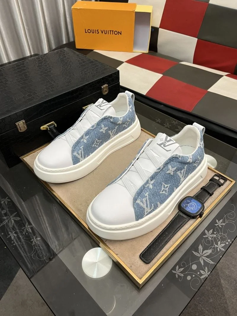 StreetReady Louis Vuitton Low Shoes 32810